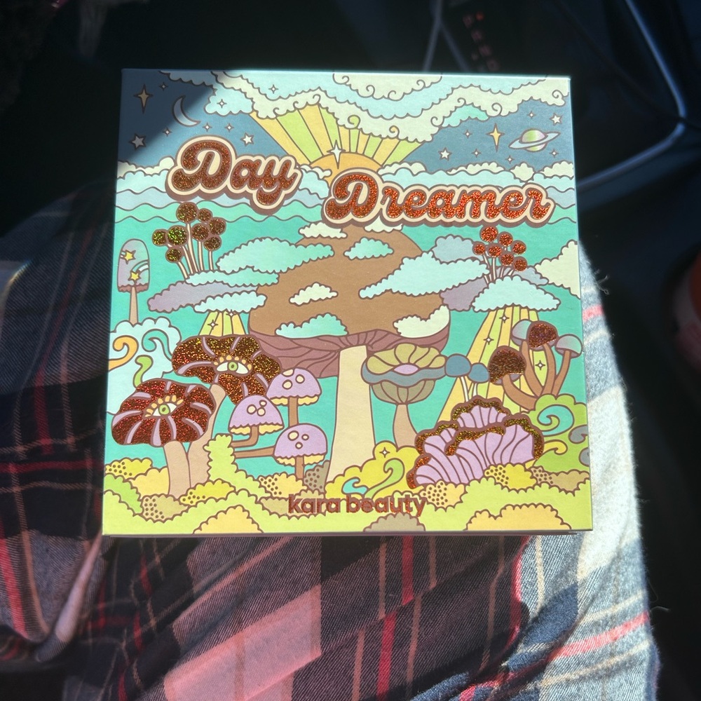 Kara Beauty Day Dreamer Eyeshadow Palette